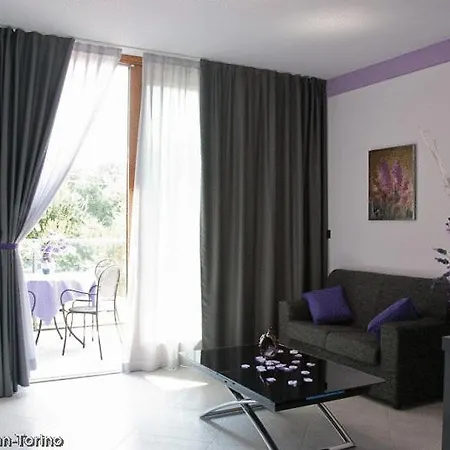 Della Reggia Lejlighedshotel 3*